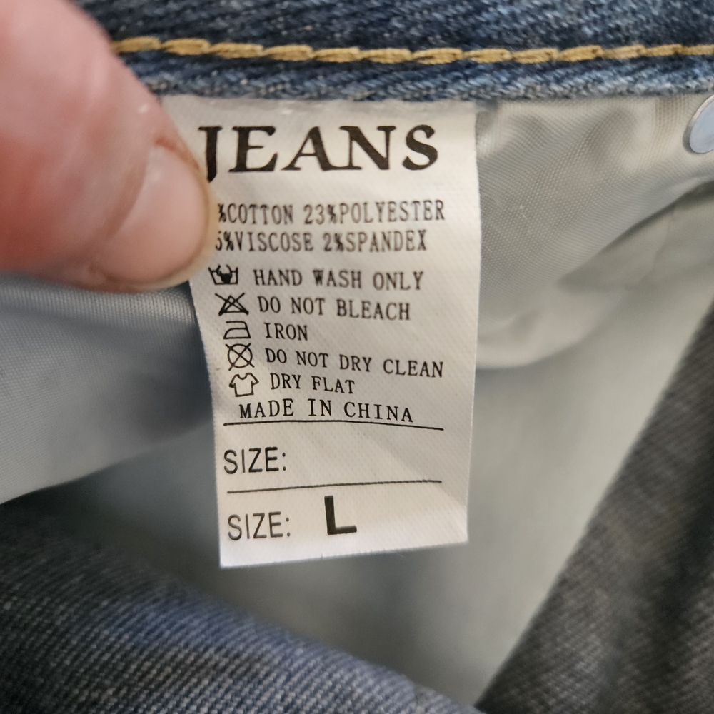 Chic Heart-Patterned High Rise Jeans - Picture 7 of 7